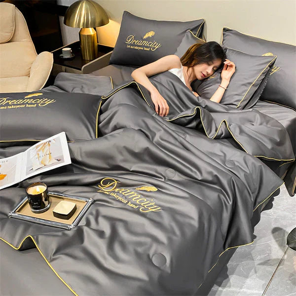 Simple Ice Silk Quilt(200*230cm)（With two pillowcases）