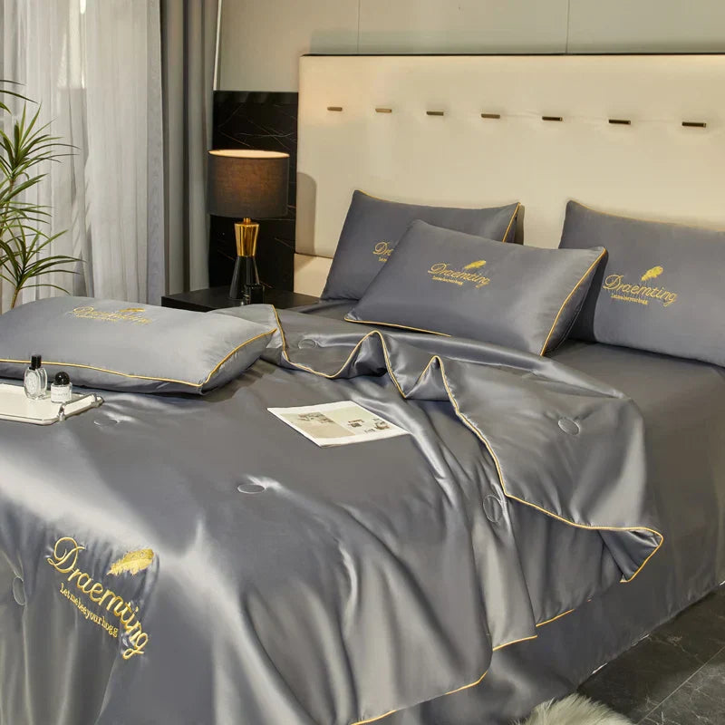 Simple Ice Silk Quilt(200*230cm)（With two pillowcases）