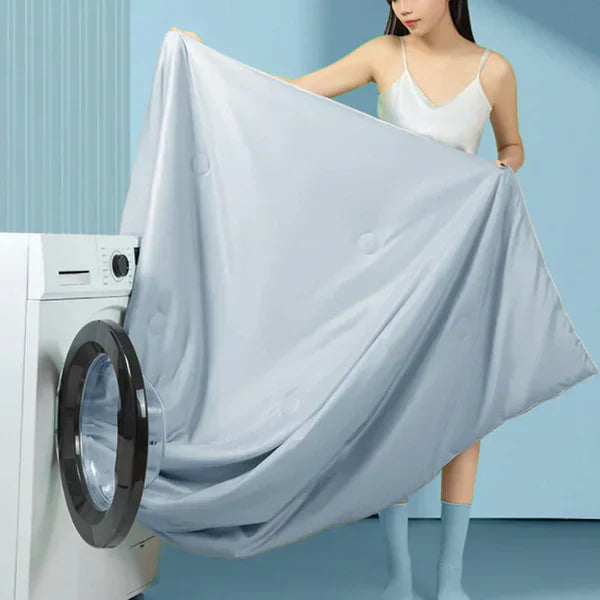 Simple Ice Silk Quilt(200*230cm)（With two pillowcases）